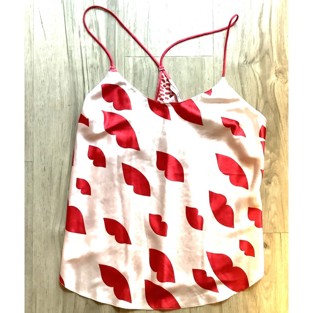 Victoria's Secret Silky Top White Camisole Red Lips Valentines Cami - Medium